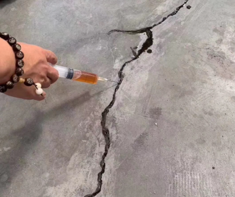 曲沃混凝土裂缝修补技术详解​